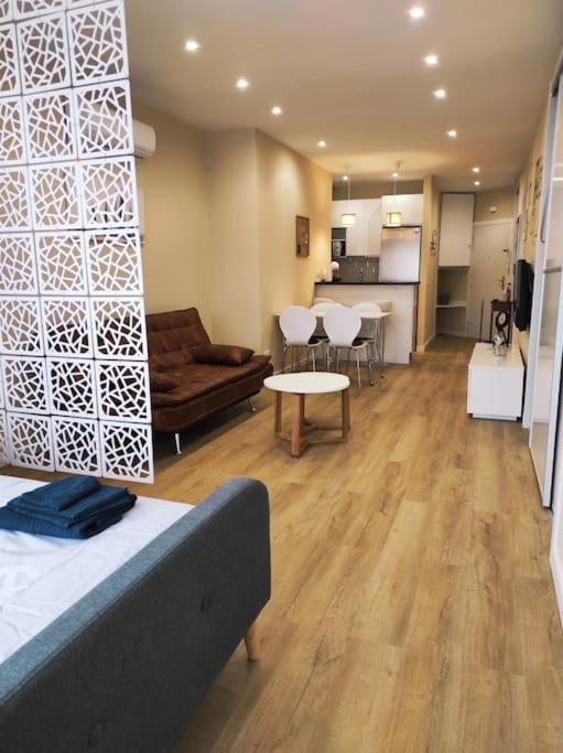 Estudio Centrico En Torremolinos Bagian luar foto