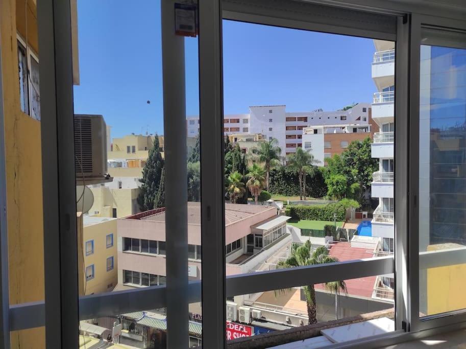 Estudio Centrico En Torremolinos Bagian luar foto
